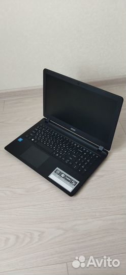 Ноутбук Acer Aspire ES1-533 P2Y0