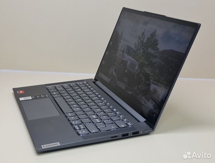 Ультрабук Lenovo YogaSlim7 /Ryzen7/16gbddr4/SSD512