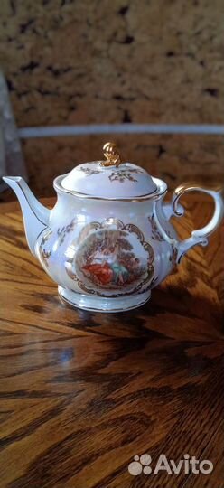 Чайник от сервиза Мадонна гдр