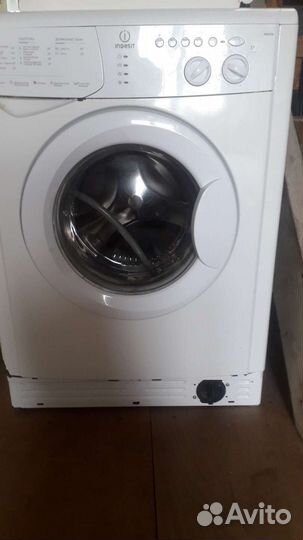 Стиральная машина на запчасти indesit