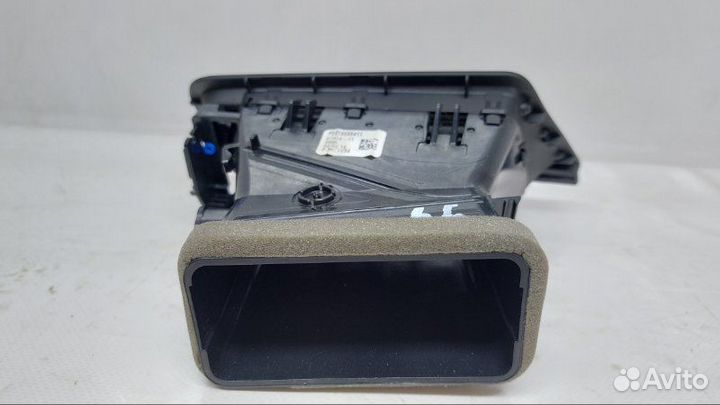 Дефлектор правый Bmw 5-Series F10 3.0D 2014