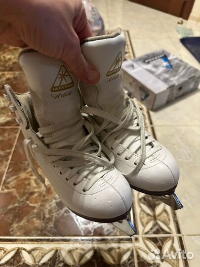 Фигурные коньки jackson artiste 1.5С - 19.8cм