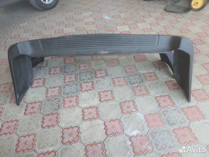 Продается бампер таете лэнд крузер 100 2007г