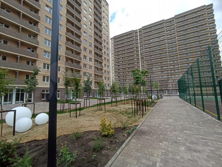 2-к. квартира, 63,9 м², 8/16 эт.