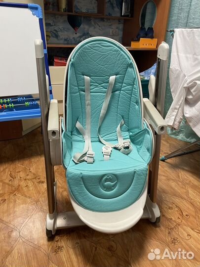 Детский стульчик для кормления