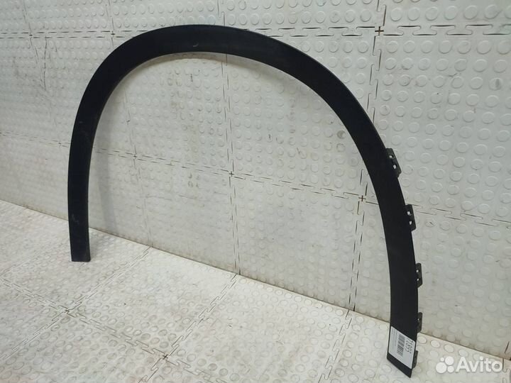 Накладка крыла передняя правая Mercedes-Benz
