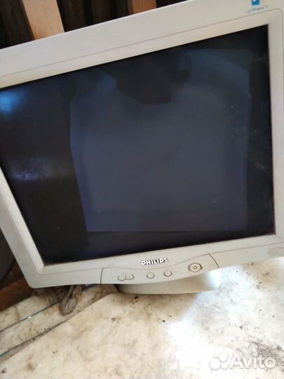 Монитор Philips 17