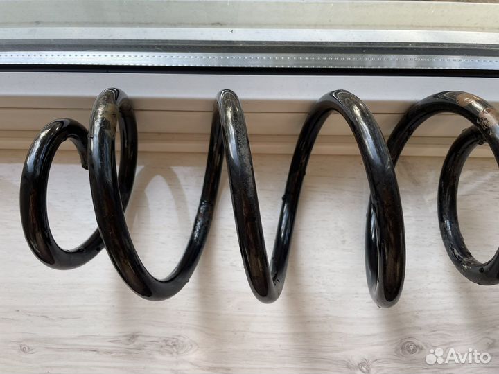 Пружина задняя w246