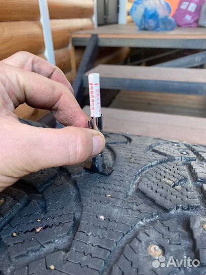 Continental Conti4x4IceContact 265/65 R17