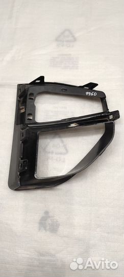 Накладка переднего бампера правая BMW X5 G05