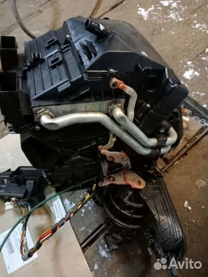 Корпус печки рено меган3