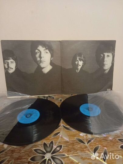Виниловые пластинки the beatles