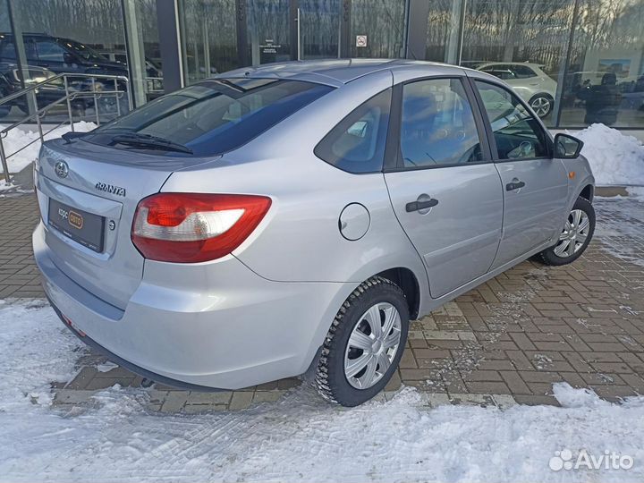 LADA Granta 1.6 МТ, 2015, 90 387 км