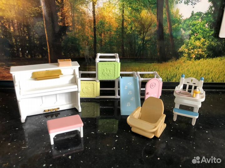 Пианино, игровая, стулья Sylvanian Families за все