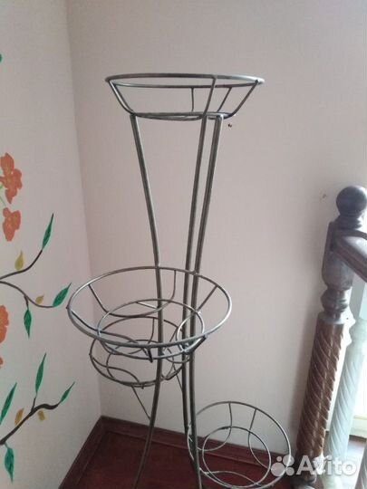 Подставка под цветы