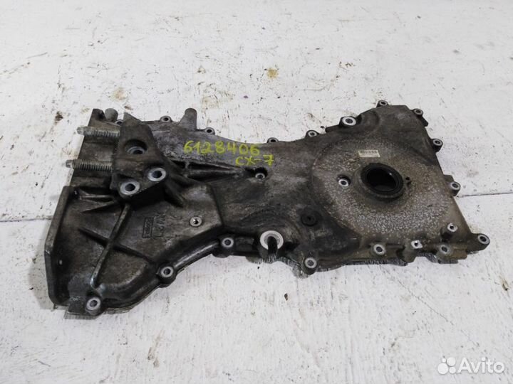 Крышка двигателя передняя