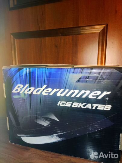 Детские коньки Bladerunner Dazzle 6.0