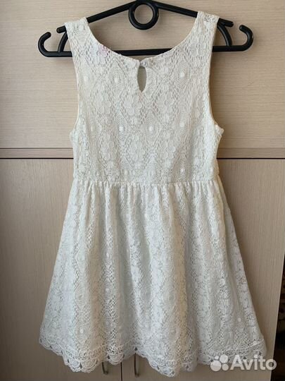 Белое кружевное платье 110-116
