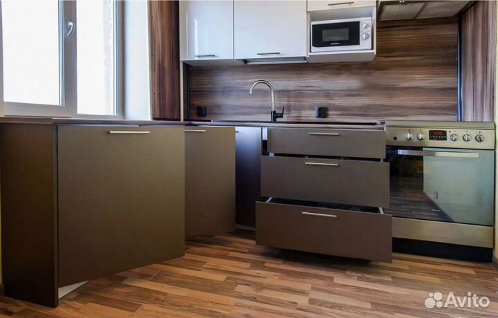 Кухонный гарнитур для маленькой кухни