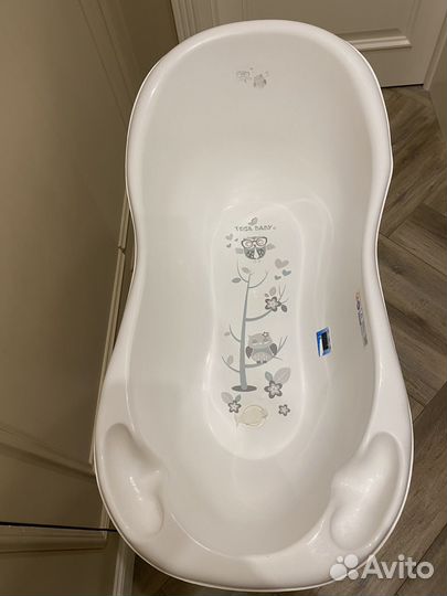 Детская ванночка для купания с подставкой
