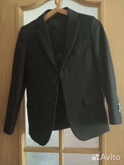 Школьный костюм тройка 122-128