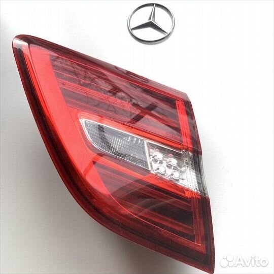 Фонарь внутренний левый Мерседес