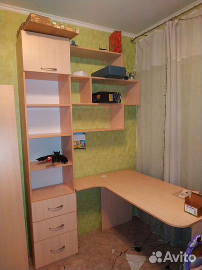 Компьютерный стол