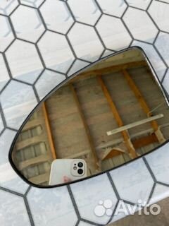 Боковое зеркало