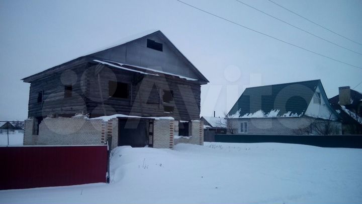 Дом 300 м² на участке 15 сот.