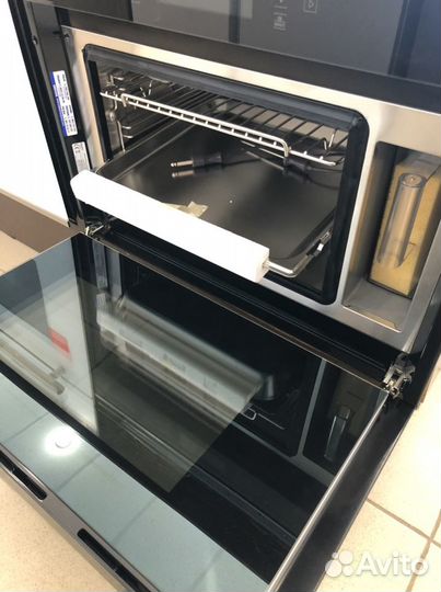 Духовой шкаф с функцией пароварки Hotpoint ariston