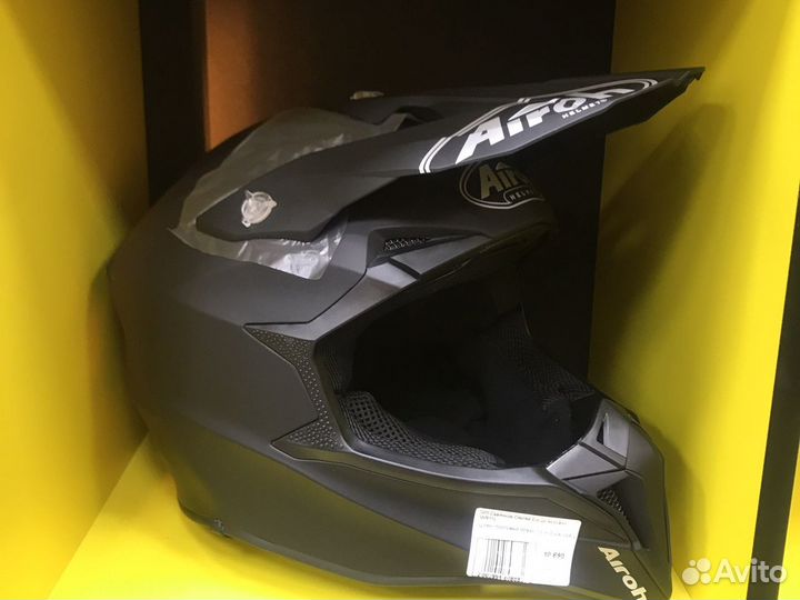 Кроссовый шлем Airoh Wraap черный