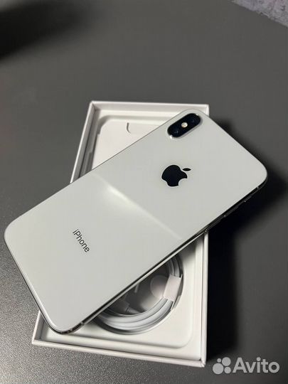 iPhone X, 256 ГБ