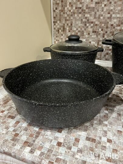 Набор посуды кастрюли