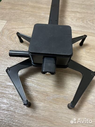 Держатель для планшета в машину