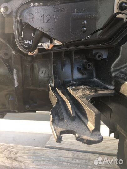 Фара правая оригинал toyota rav4