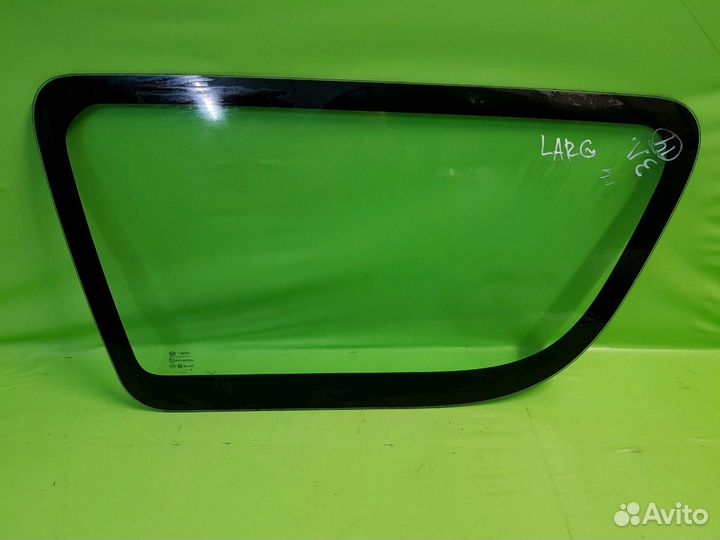 Задняя правая форточка Лада Ларгус