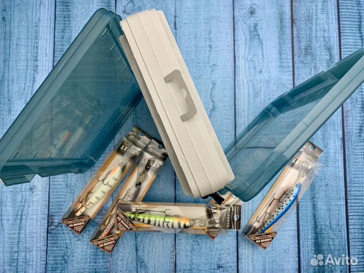 Набор воблеров, и коробка для воблеров