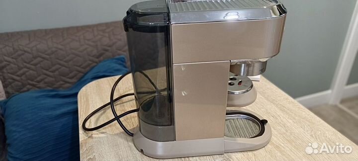 Кофемашина delonghi