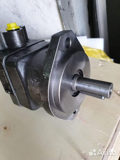 Гидромотор для экскаватора