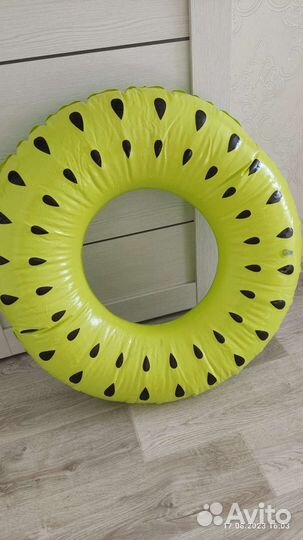 Надувной плавательный круг большой 90см
