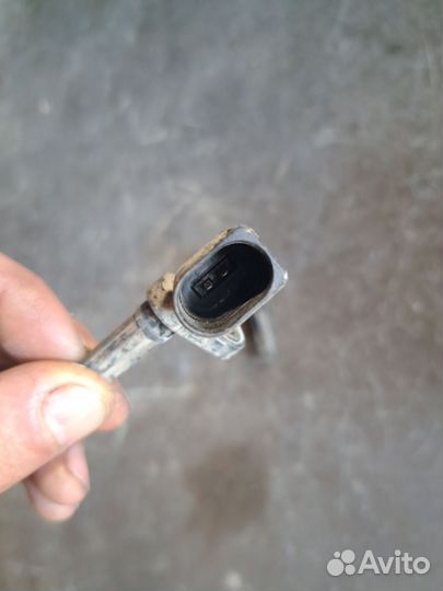 Датчик абс передний Audi A6