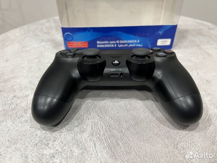 Джойстик PlayStation DualShock 4 (Ver.2) черный