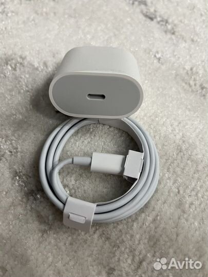 Зарядка на iPhone блок с кабелем оригинал