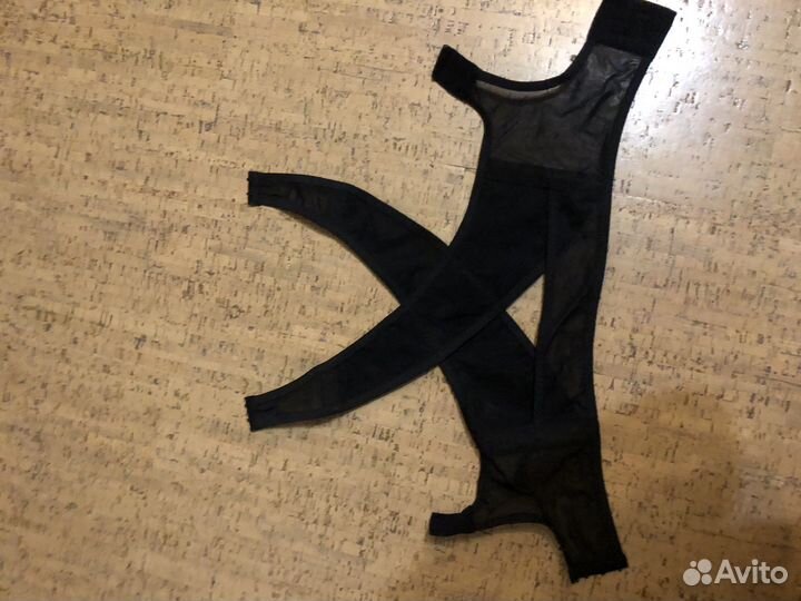 Корсет до шеи жесткий