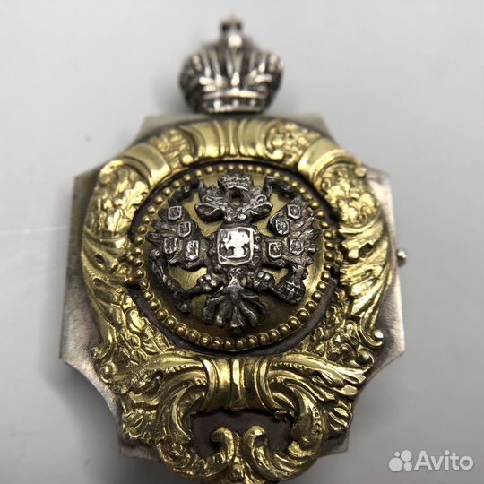 Редкость. Серебрянный знак к свадьбе Романовых