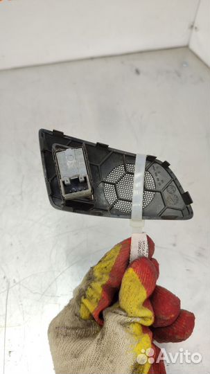 Кнопка стеклоподъемника Skoda Octavia A5 1Z