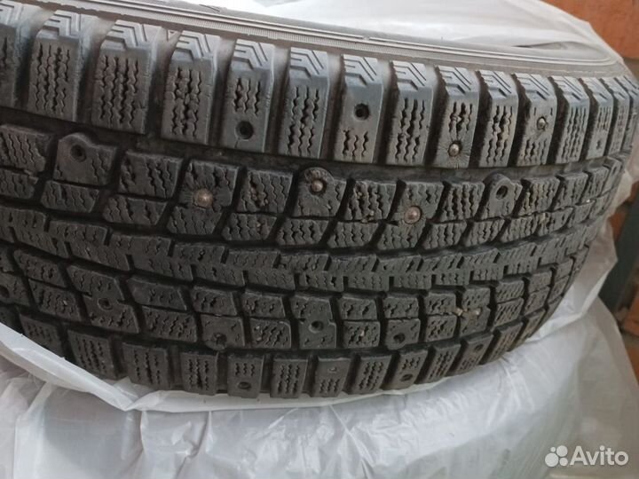 Dunlop SP Winter Ice 01 235/55 R18