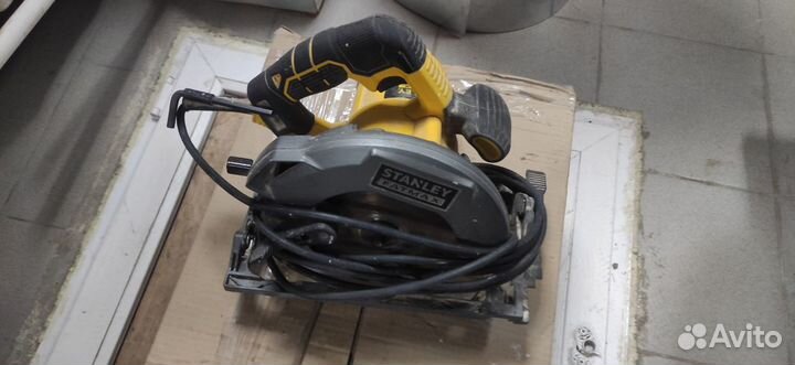 Циркулярная пила Stanley Fatmax FME301, 1650 Вт