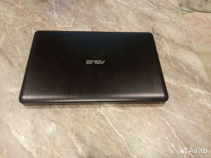Ноутбук Asus