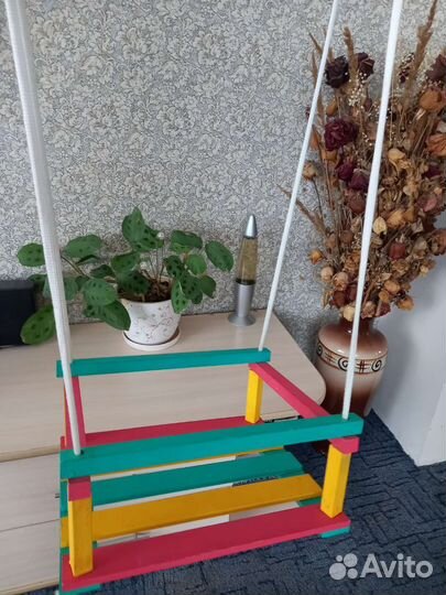 Детская качель подвесная